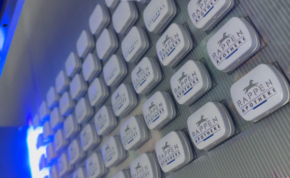 Ideal für Kleinserien: ADV PAX bedruckt Ihre personalisierten Weißblechdosen individuell im hochauflösenden Digitaldruck